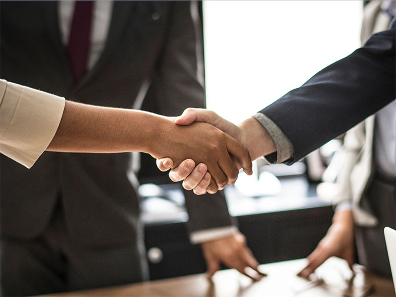 Handshake business partnership