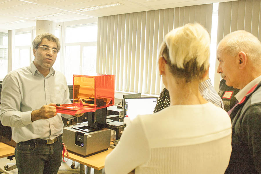  3D Printing Workshop SLA Trainers- Dr Javad Zarbakhsh- Maryam Vanaee