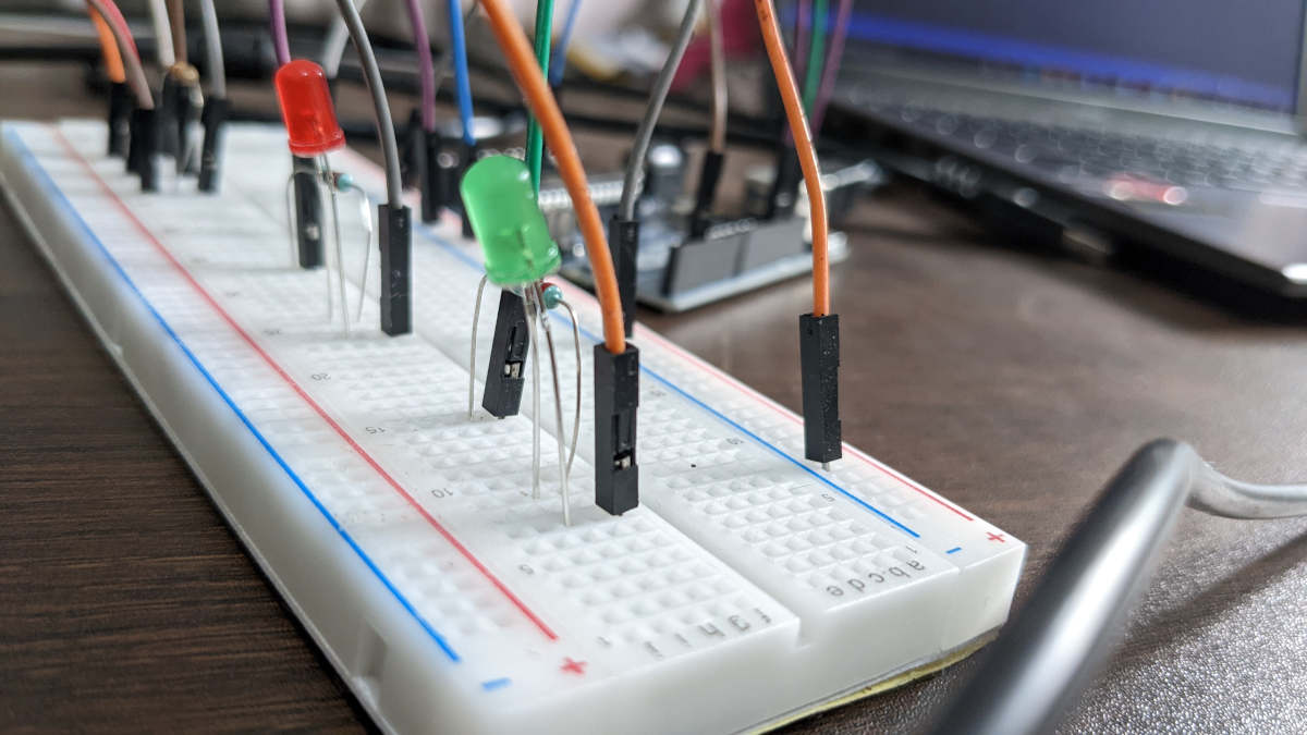 Arduino circuit connection example