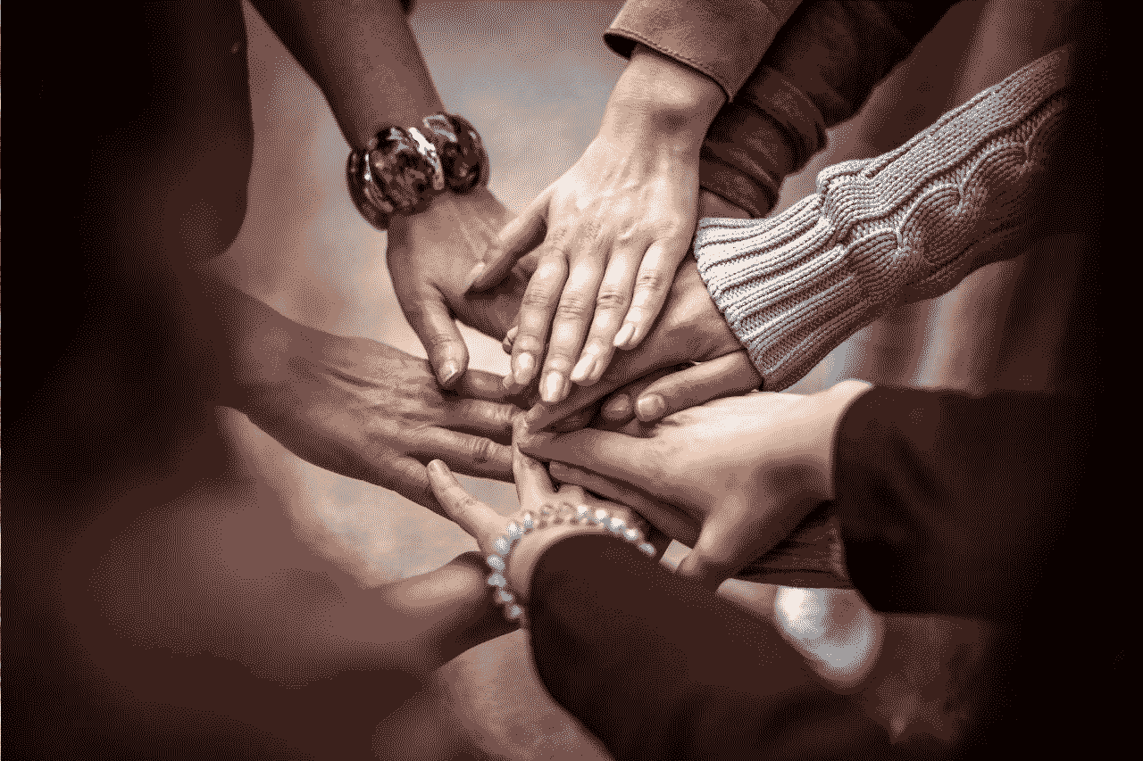 Helping each other, support team collaboration SDG_ Cademix-Magazine-Article-Zahra-Kamali, SDG - Personal Experience