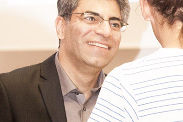 Zarbakhsh_Talking_with_Student_400_600 Zarbakhsh