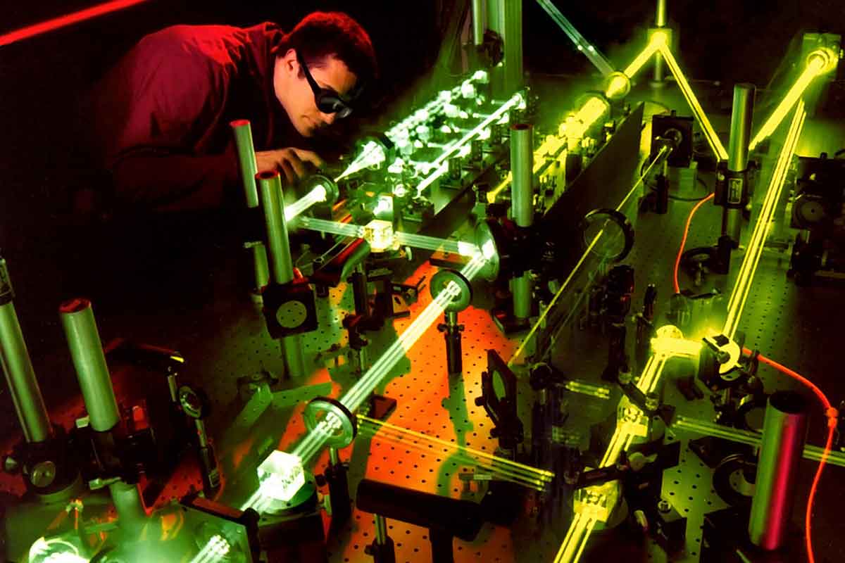 laser fields lab engineer optical light