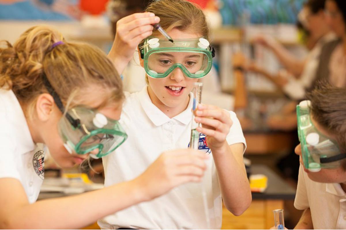 Children in a Chemistry lab